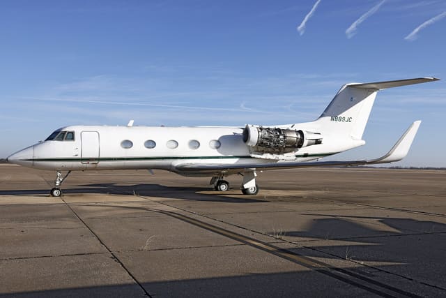 N889JC - Business jet