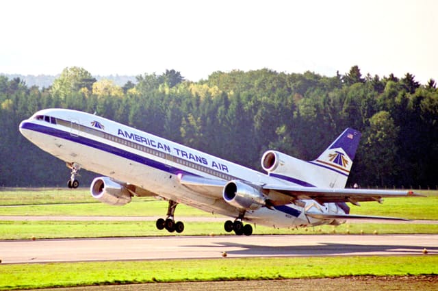 N192AT - Lockheed