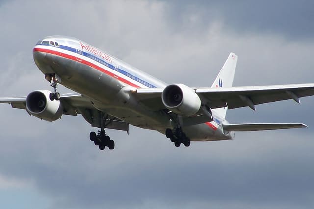 N783AN - Twin-engine aircraft