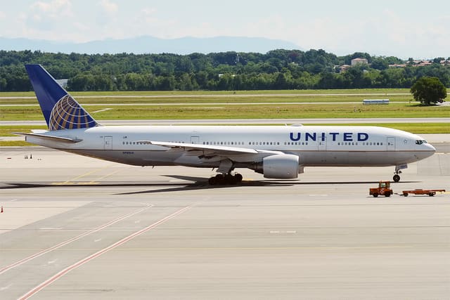 N785UA - Boeing