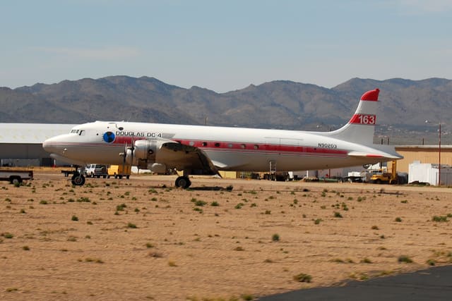 N90203 - Douglas