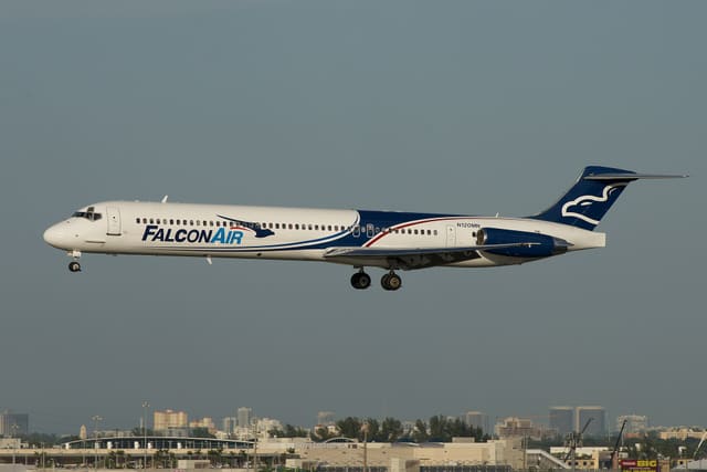 N120MN - Douglas