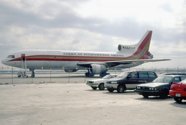 N102CK - Douglas