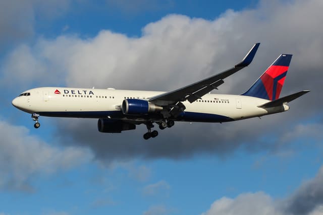 N1604R - Boeing