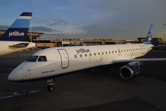 N283JB - Embraer