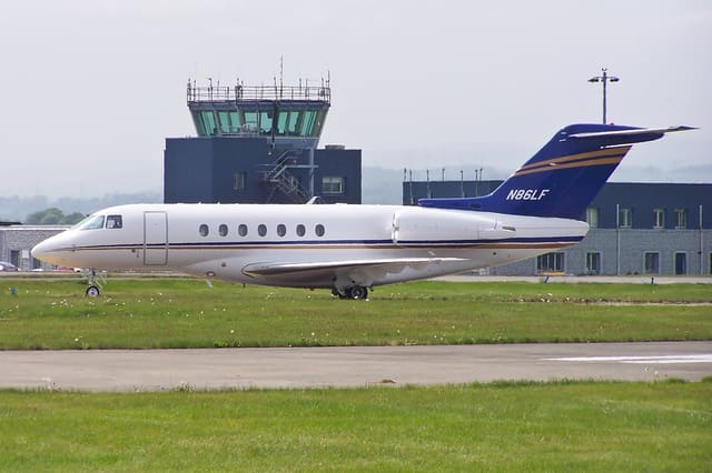 N86LF - Business jet