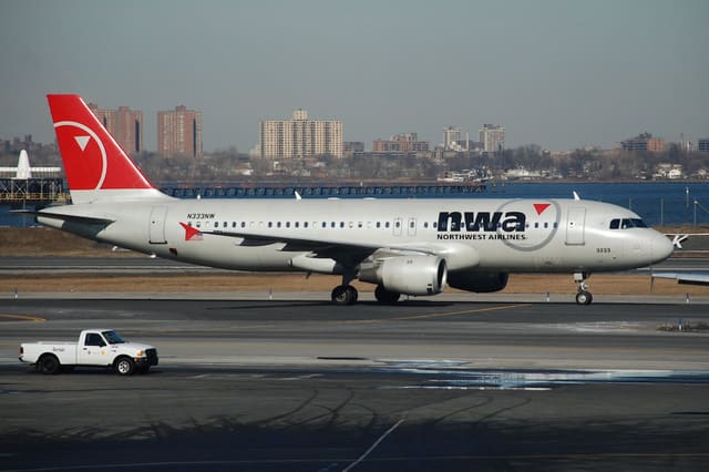 N333NW - Airbus