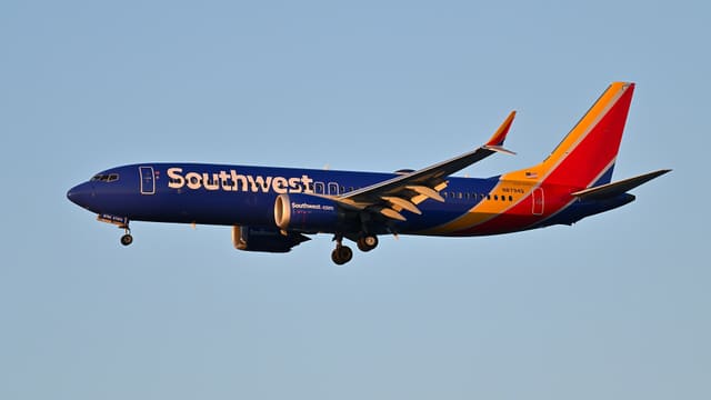 N8794Q - Boeing