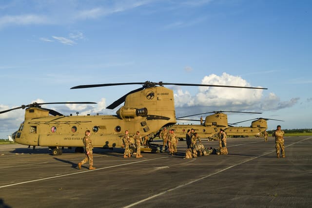  - Helicopter