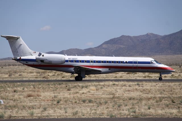 N736DT - Business jet