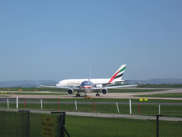 N345AN - Twin-engine aircraft