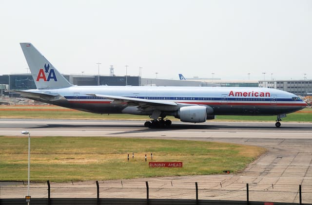 N783AN - Twin-engine aircraft