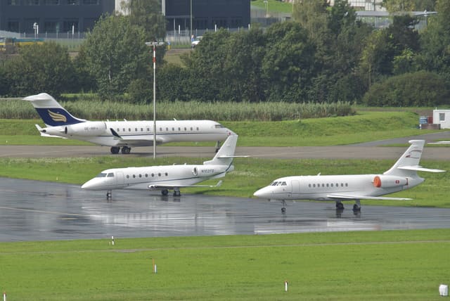 N102FD - Business jet