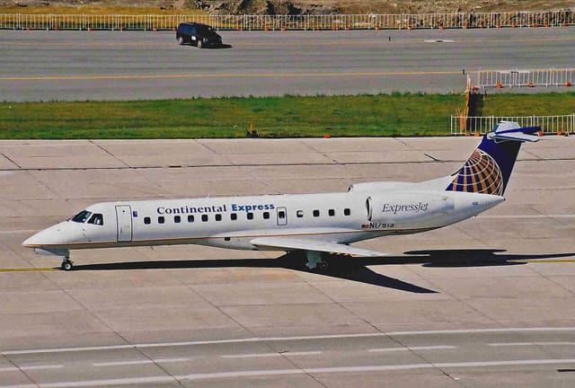 N17513 - Embraer