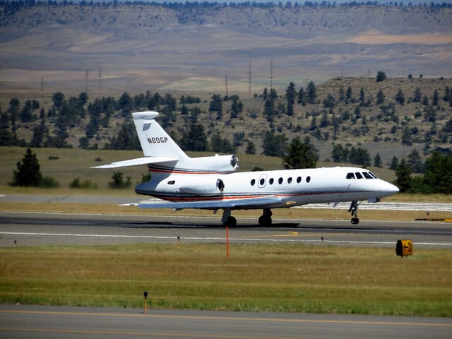 N80GP - Business jet