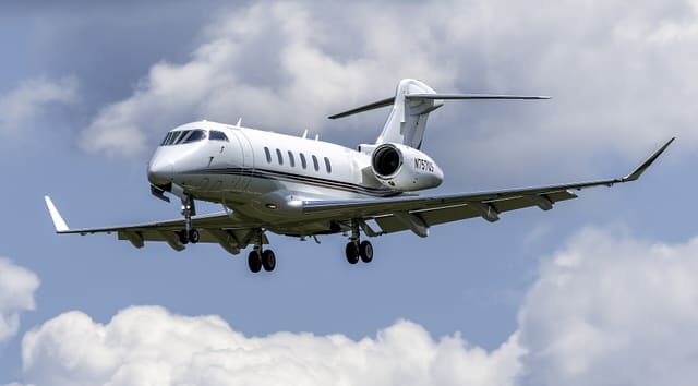 N757QS - Bombardier