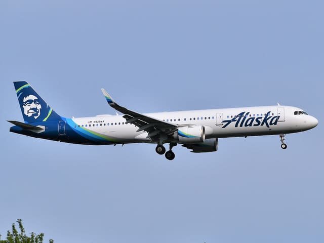 N929VA - Twin-engine aircraft