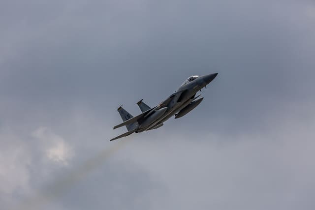  - Twin-engine aircraft