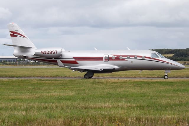 N928ST - Business jet