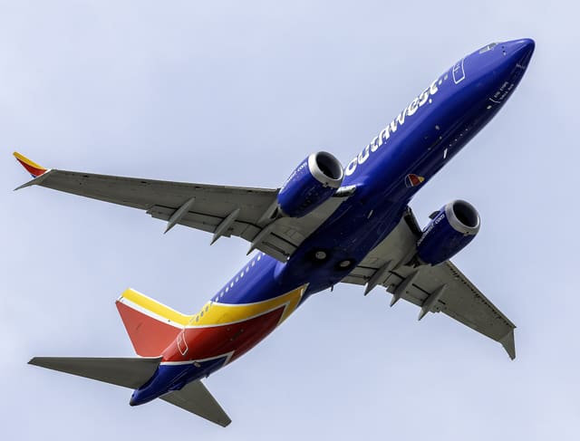 N8719Q - Twin-engine aircraft