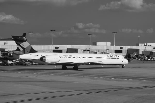 N952DN - Douglas