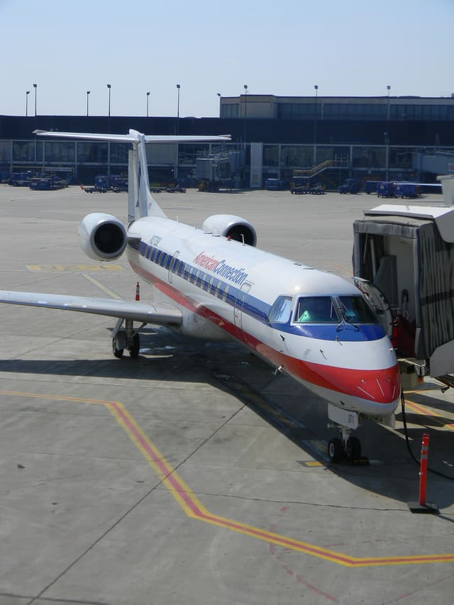 N374SK - Twin-engine aircraft