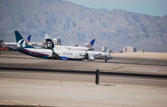 N326AT - Boeing