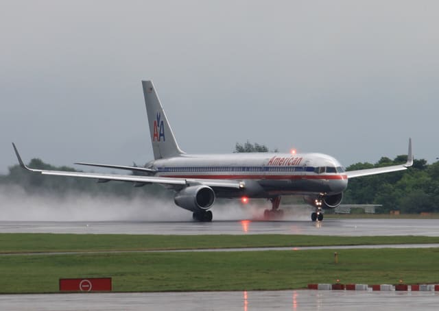 N195AN - Twin-engine aircraft