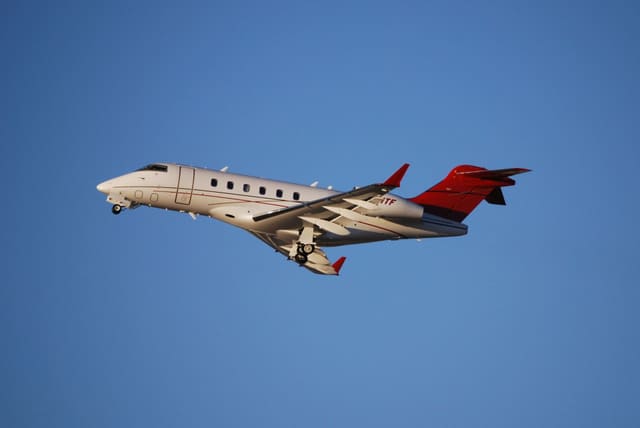 N61TF - Business jet