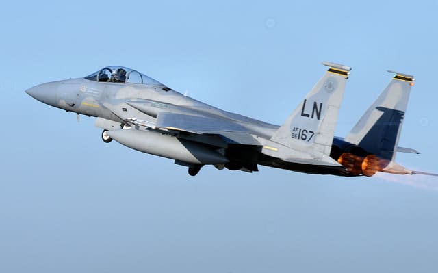  - Twin-engine aircraft