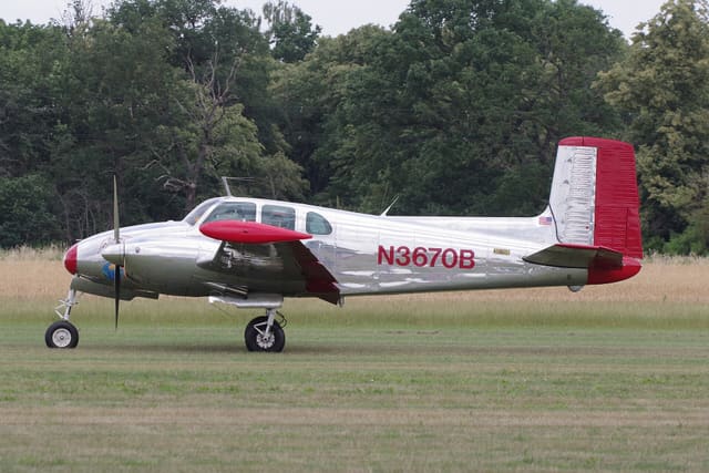 N3670B - Single-engine aircraft