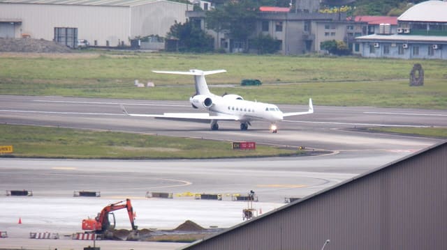 N323BD - Business jet