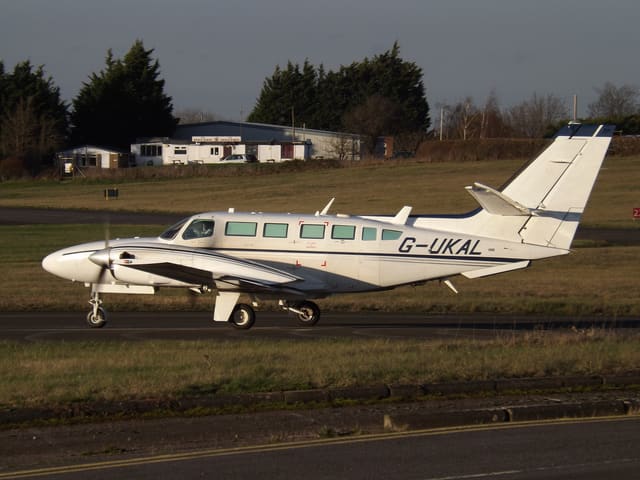 G-UKAL - Cessna
