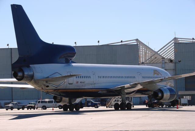 N164AT - Lockheed