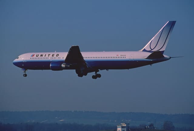 N642UA - Boeing
