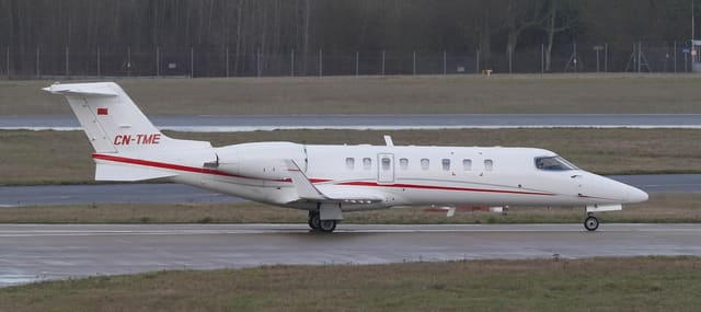 CN-TME - Business jet