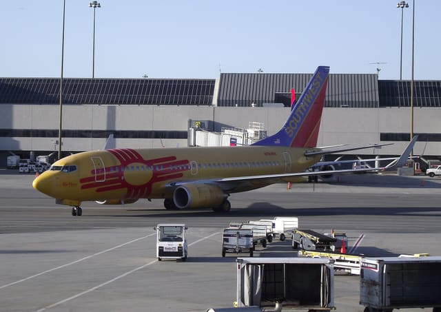 N781WN - Boeing