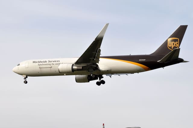 N340UP - Boeing