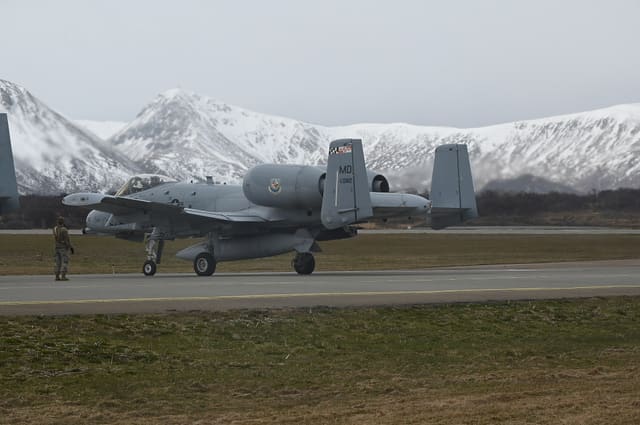  - Twin-engine aircraft