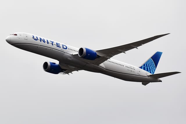 N12010 - Boeing