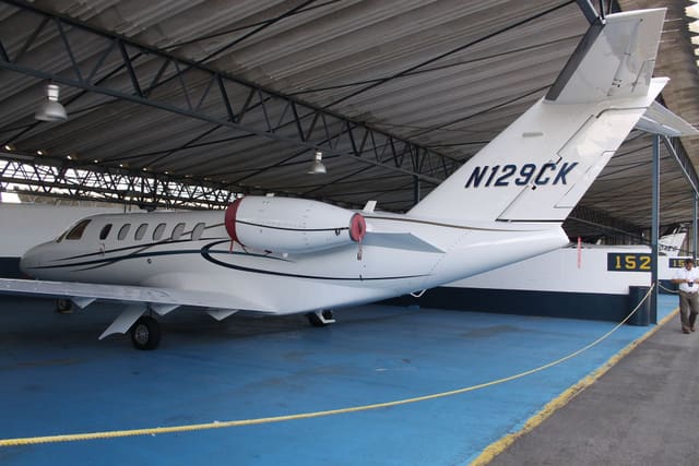 N129CK - Business jet
