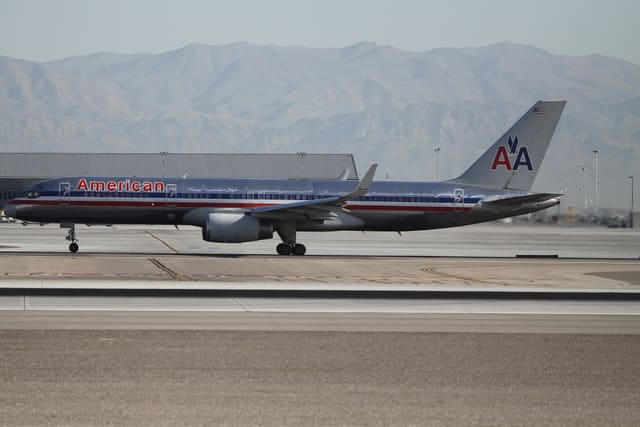 N657AM - Twin-engine aircraft