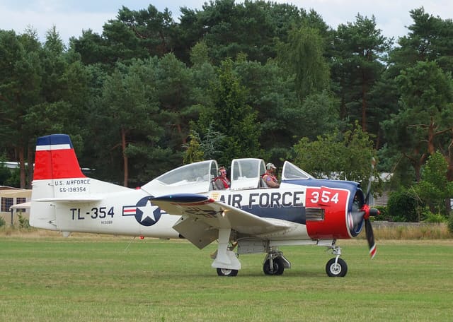 N1328B - Warbird