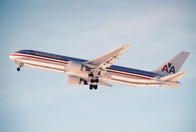 N393AN - Boeing