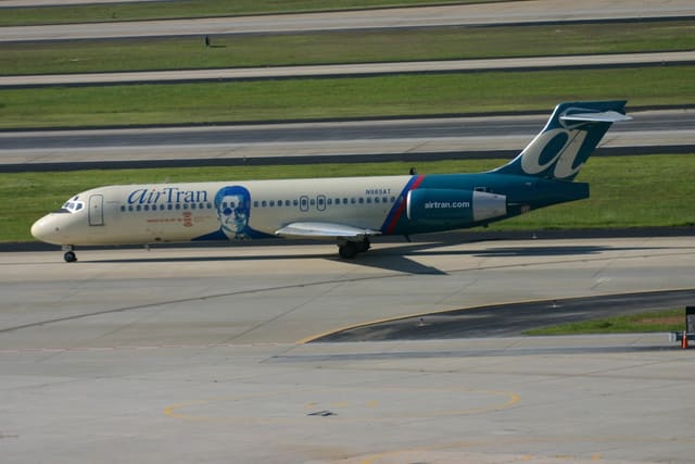 N985AT - Boeing
