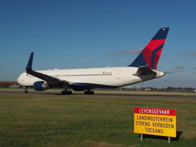 N198DN - Boeing
