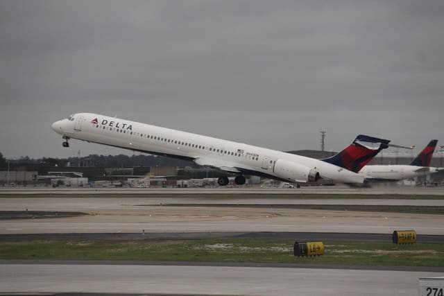 N943DN - Aircraft