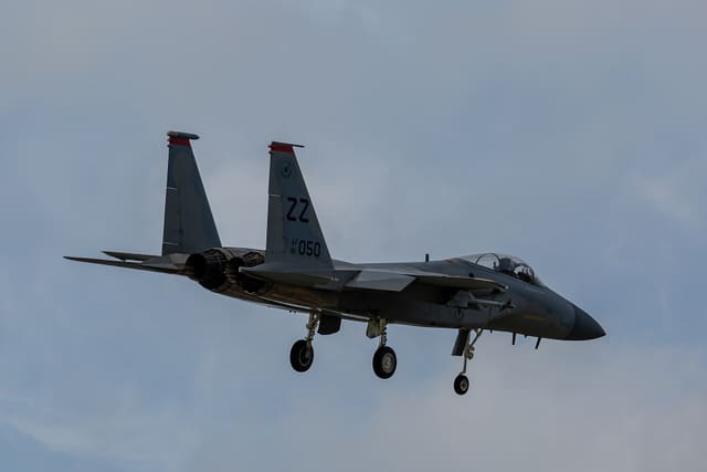  - Twin-engine aircraft