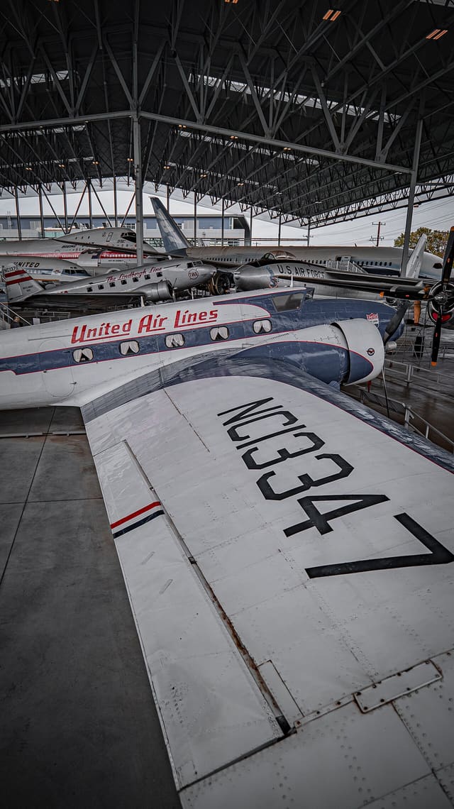  - Twin-engine aircraft