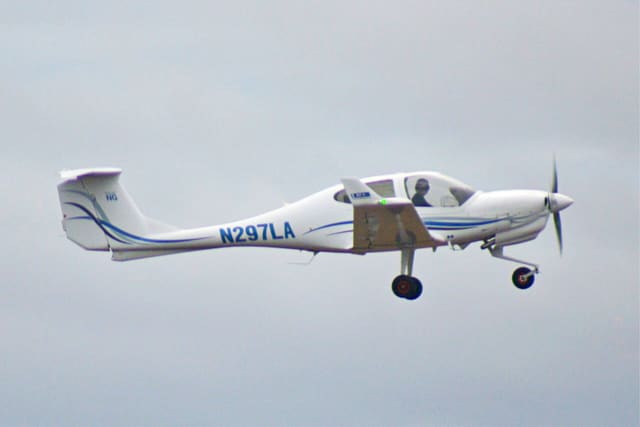 N297LA - Diamond